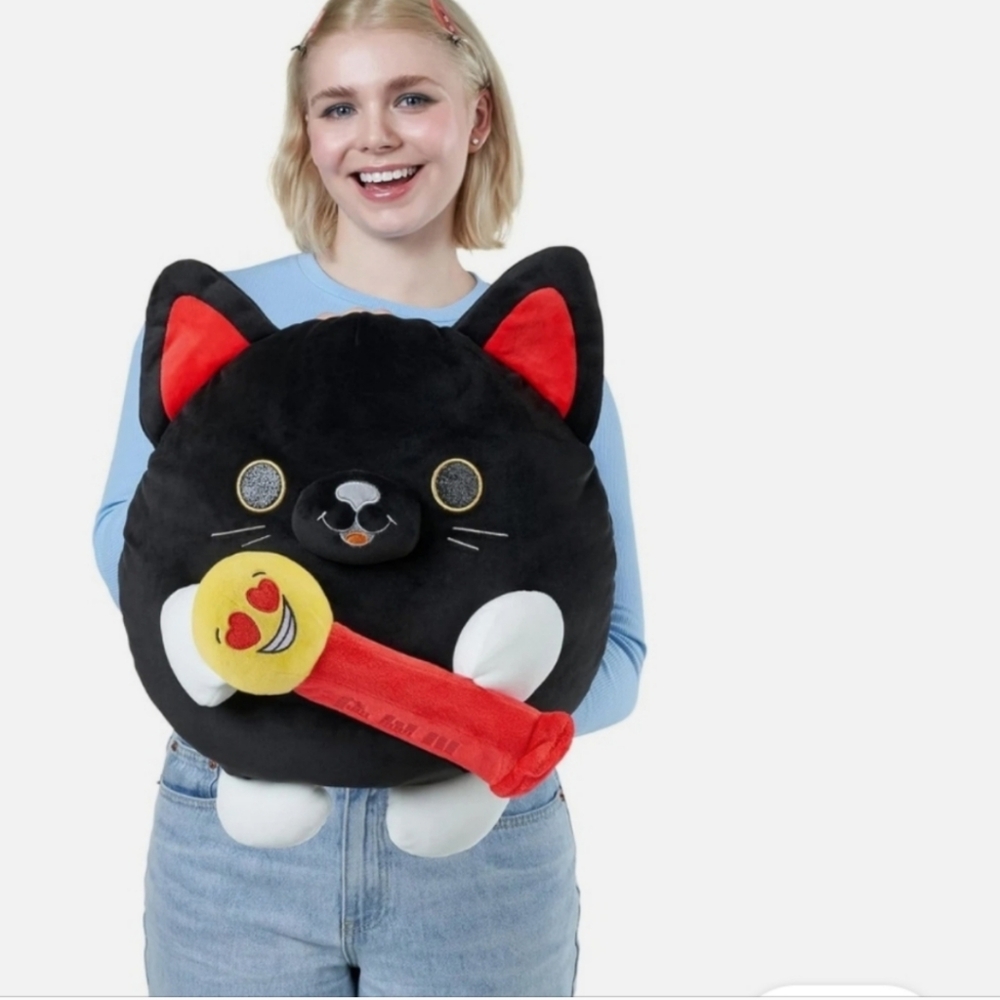 Zuru Snackle Luna Pez Cat 14” Jumbo Plush w/ Pez dispenser Snackles NEW! - Picture 4 of 5